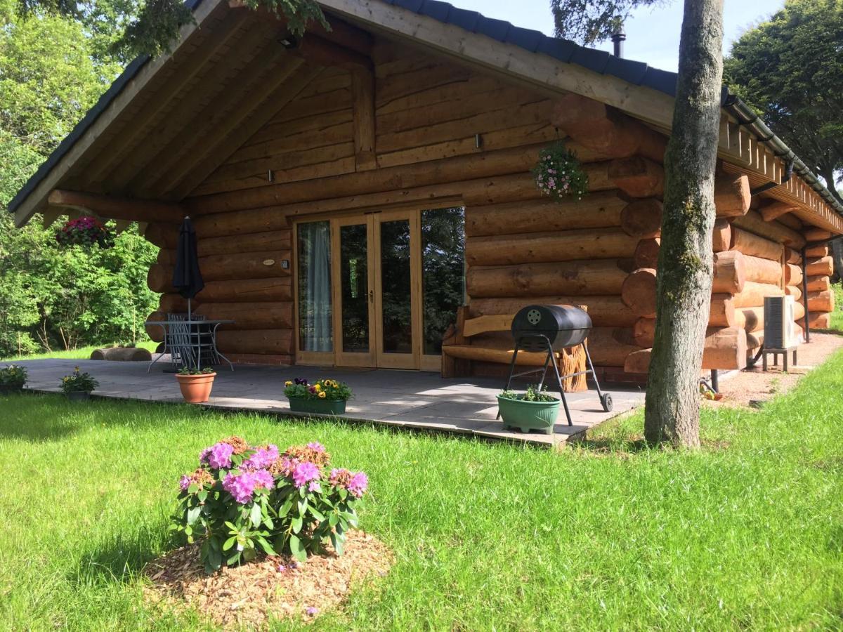 Ewes Water Log Cabins Langholm Exterior photo