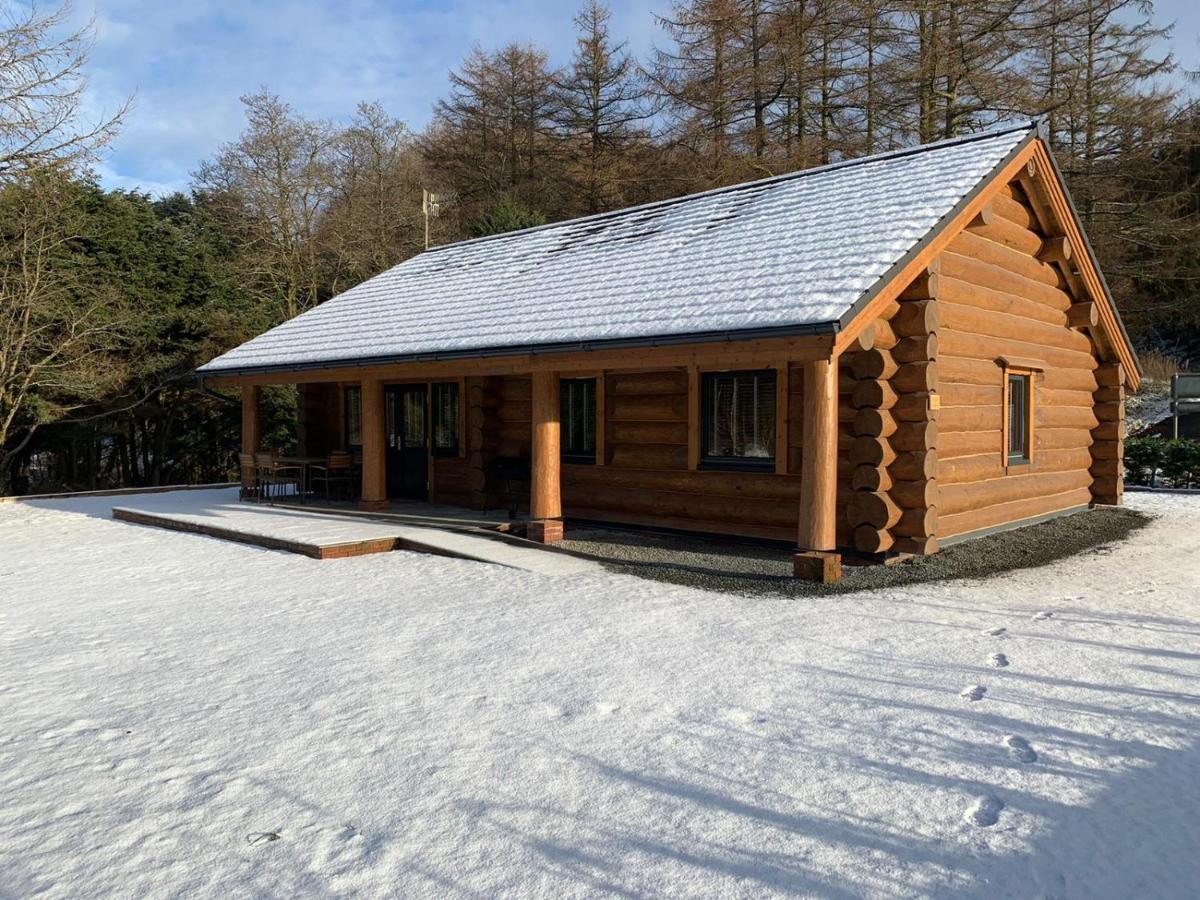 Ewes Water Log Cabins Langholm Exterior photo