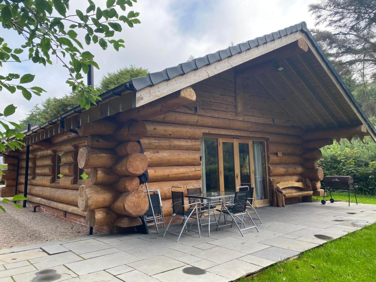 Ewes Water Log Cabins Langholm Exterior photo